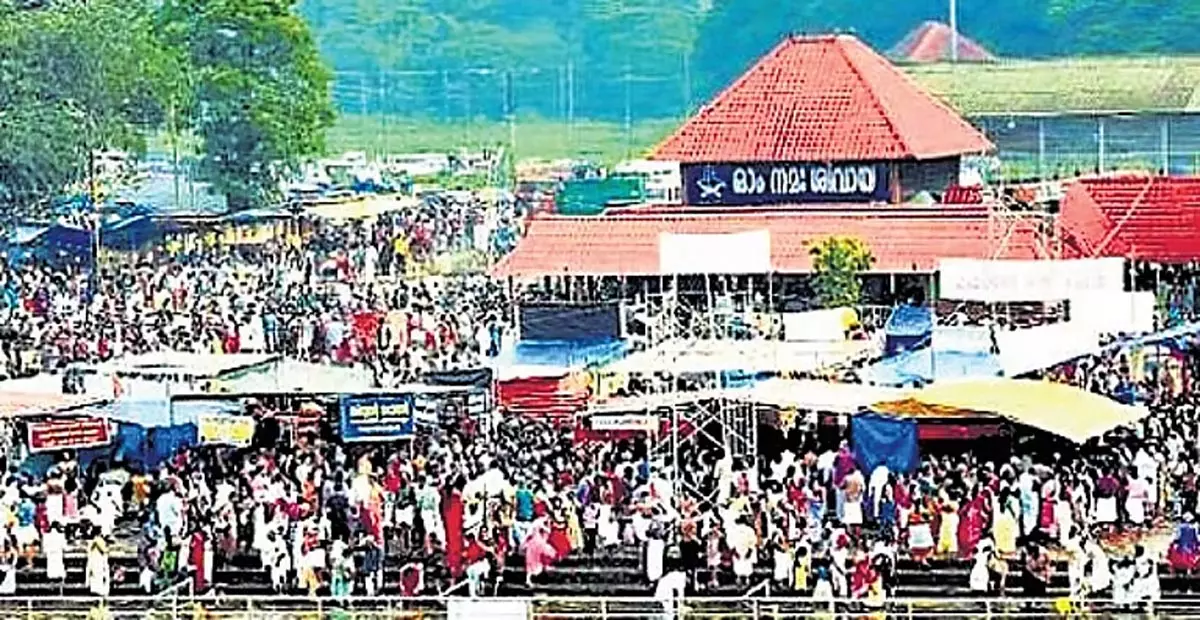 Kochi: शिवरात्रि उत्सव के लिए अलुवा में यातायात पर प्रतिबंध Kochi: शिवरात्रि उत्सव के लिए अलुवा में यातायात पर प्रतिबंध