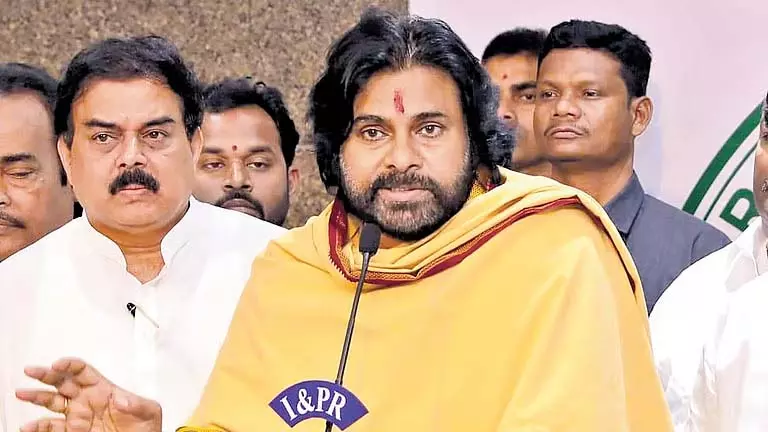 YSRCP विपक्ष का दर्जा पाने के योग्य नहीं: पवन कल्याण YSRCP विपक्ष का दर्जा पाने के योग्य नहीं: पवन कल्याण