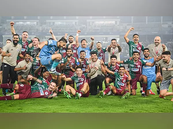 चैंपियन, फिर से: Mohun Bagan SG ने आखिरकार शील्ड को बचाने का काम पूरा कर लिया चैंपियन, फिर से: Mohun Bagan SG ने आखिरकार शील्ड को बचाने का काम पूरा कर लिया