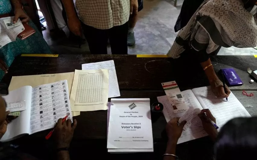 Kerala उपचुनाव परिणाम लाइव एलडीएफ 13, यूडीएफ 11, निर्दलीय 3, मतगणना जारी Kerala उपचुनाव परिणाम लाइव एलडीएफ 13, यूडीएफ 11, निर्दलीय 3, मतगणना जारी