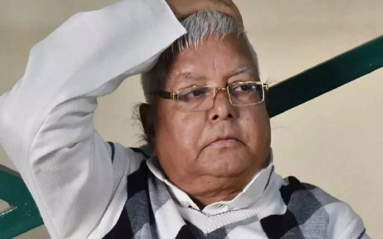 लैंड फॉर जॉब मामला: लालू, तेजस्वी और अन्य आरोपियों को कोर्ट से समन लैंड फॉर जॉब मामला: लालू, तेजस्वी और अन्य आरोपियों को कोर्ट से समन