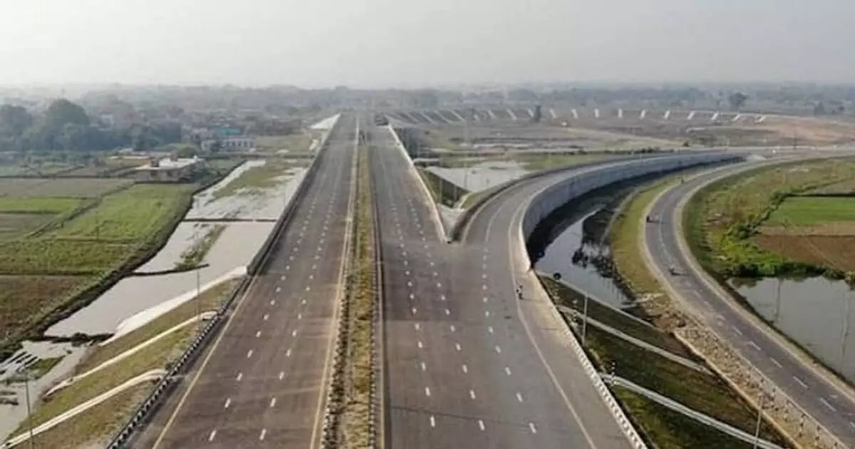 Lucknow: 320KM लंबे एक्सप्रेसवे को मंजूरी मिली Lucknow: 320KM लंबे एक्सप्रेसवे को मंजूरी मिली