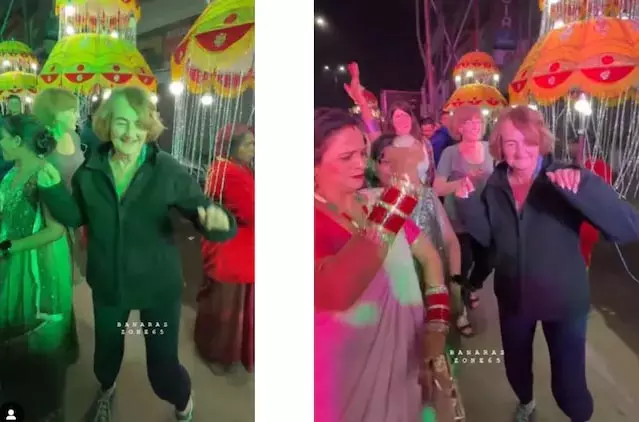 विदेशी मैम ने भोजपुरी गाने पर किया ऐसा डांस, जमकर वायरल हुआ VIDEO विदेशी मैम ने भोजपुरी गाने पर किया ऐसा डांस, जमकर वायरल हुआ VIDEO