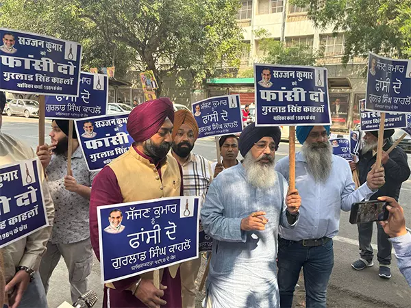 सिख समुदाय ने 1984 के दंगों के मामले में Sajjan Kumar के लिए मौत की सजा की मांग की सिख समुदाय ने 1984 के दंगों के मामले में Sajjan Kumar के लिए मौत की सजा की मांग की