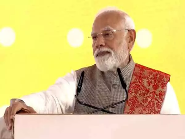 वैश्विक अनिश्चितता के बावजूद एक बात निश्चित है - भारत का तीव्र विकास: एडवांटेज असम 2.0 पर PM Modi वैश्विक अनिश्चितता के बावजूद एक बात निश्चित है - भारत का तीव्र विकास: एडवांटेज असम 2.0 पर PM Modi