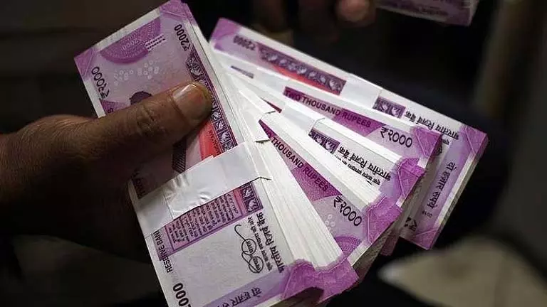 Odisha: 5 करोड़ रुपये के चिटफंड घोटाले में म्यूचुअल अलायंस प्रमुख हैदराबाद से गिरफ्तार Odisha: 5 करोड़ रुपये के चिटफंड घोटाले में म्यूचुअल अलायंस प्रमुख हैदराबाद से गिरफ्तार