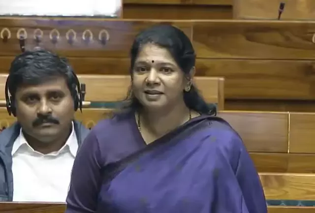 दक्षिणी राज्यों की आवाज दबाने की योजना बना रही है केंद्र की भाजपा सरकार: Kanimozhi दक्षिणी राज्यों की आवाज दबाने की योजना बना रही है केंद्र की भाजपा सरकार: Kanimozhi