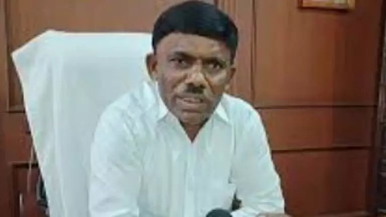 Ramesh Tawadkar ने वन विभाग के उत्खनन कार्य को रोकने में कोटिगाओ ग्रामीणों का समर्थन किया Ramesh Tawadkar ने वन विभाग के उत्खनन कार्य को रोकने में कोटिगाओ ग्रामीणों का समर्थन किया