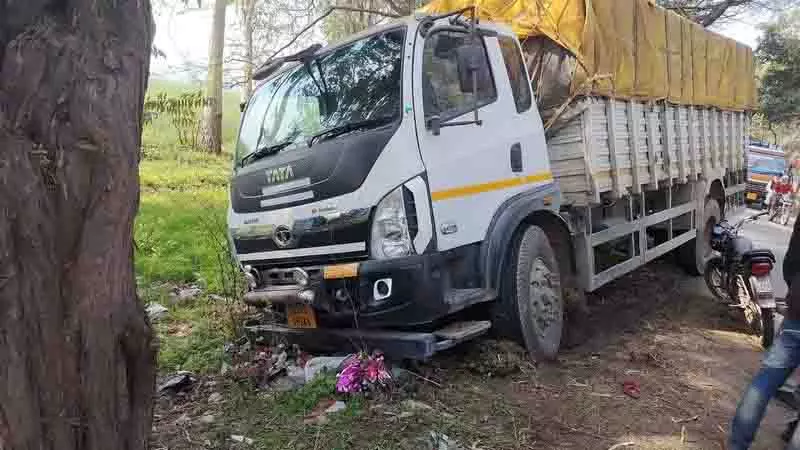 Jalandhar: सड़क दुर्घटना में दो छात्रों की मौत Jalandhar: सड़क दुर्घटना में दो छात्रों की मौत