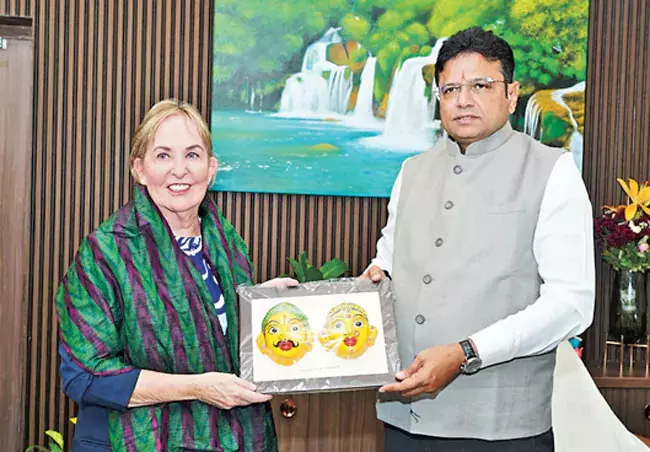एआई सिटी में निवेश करने का आग्रह किया : मंत्री श्रीधर बाबू एआई सिटी में निवेश करने का आग्रह किया : मंत्री श्रीधर बाबू