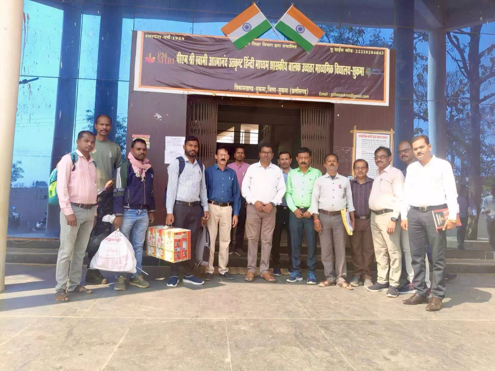 बोर्ड परीक्षा की गोपनीय सामग्री सड़क मार्ग से पहुँचा जगरगुंडा, पहले भेजा जाता था हेलीकॉप्टर से बोर्ड परीक्षा की गोपनीय सामग्री सड़क मार्ग से पहुँचा जगरगुंडा, पहले भेजा जाता था हेलीकॉप्टर से