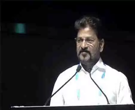 मैं अगले 10 वर्षों में अपने राज्य की अर्थव्यवस्था को ट्रिलियन डॉलर की अर्थव्यवस्था में बदलना चाहता हूं: CM मैं अगले 10 वर्षों में अपने राज्य की अर्थव्यवस्था को ट्रिलियन डॉलर की अर्थव्यवस्था में बदलना चाहता हूं: CM