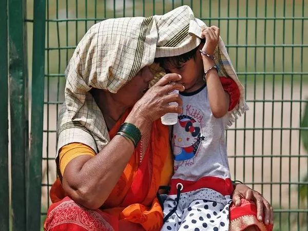 सौराष्ट्र, दक्षिण Gujarat के तटीय इलाकों में अगले तीन दिनों के लिए येलो अलर्ट जारी सौराष्ट्र, दक्षिण Gujarat के तटीय इलाकों में अगले तीन दिनों के लिए येलो अलर्ट जारी