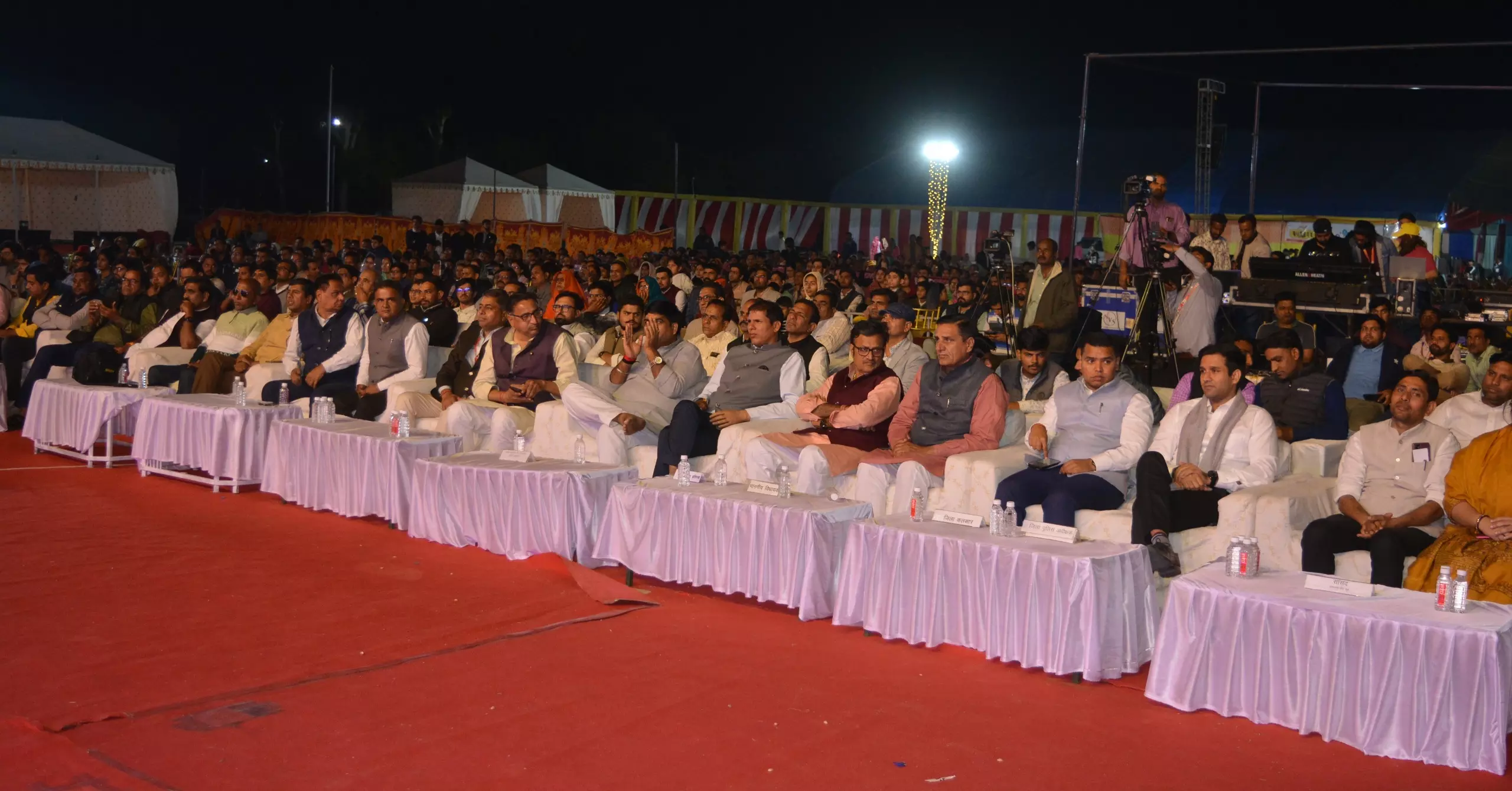 Churu महोत्सव-2025 के समापन समारोह में प्रेम रामायण लाइव थिएटर का हुआ प्रदर्शन Churu महोत्सव-2025 के समापन समारोह में प्रेम रामायण लाइव थिएटर का हुआ प्रदर्शन