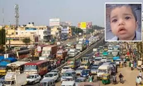 Rajasthan: ट्रैफिक जाम बना 3 साल के बीमार बच्चे की मौत का कारण Rajasthan: ट्रैफिक जाम बना 3 साल के बीमार बच्चे की मौत का कारण