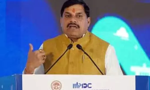 मध्य प्रदेश सरकार और राष्ट्रीय राजमार्ग प्राधिकरण के बीच एक लाख करोड़ का करार मध्य प्रदेश सरकार और राष्ट्रीय राजमार्ग प्राधिकरण के बीच एक लाख करोड़ का करार