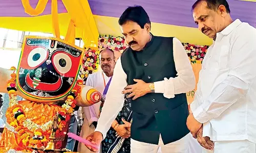 इस्पात खान मंत्री: सहकारी समितियों के लिए लाभ इस्पात खान मंत्री: सहकारी समितियों के लिए लाभ