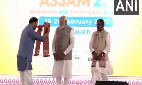 CM Sarma ने एडवांटेज असम 2.0 में पीएम मोदी का अभिनंदन किया