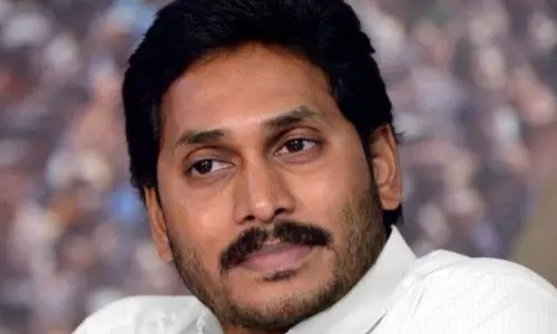 आंध्र विधानसभा में तनाव बढ़ा, विपक्ष के नेता के मुद्दे पर YSRCP ने किया बहिर्गमन