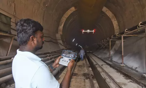 Telangana: सुरक्षा चिंताओं के कारण सुरंग बचाव कार्य स्थगित