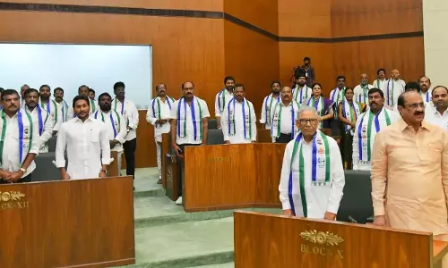 YSRC के बहिष्कार के साथ एपी बजट सत्र शुरू