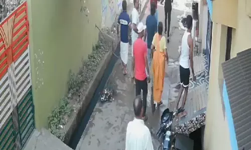 चाकूबाजी VIDEO, रायपुर में हिस्ट्रीशीटर बदमाश बेखौफ