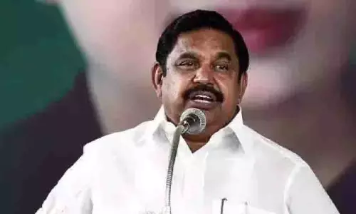 EPS ने अम्मान अर्जुनन संपत्तियों पर DVAC छापे को DMK सरकार की अक्षमता से ध्यान भटकाने वाला बताया