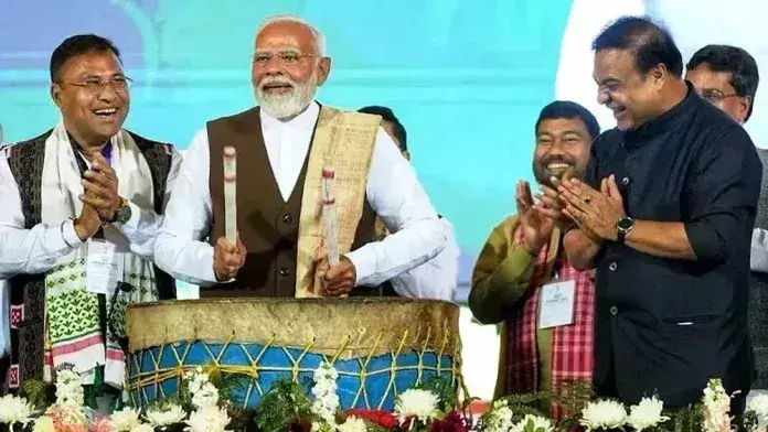 प्रधानमंत्री मोदी ने Assam में प्रदर्शनी का उद्घाटन किया