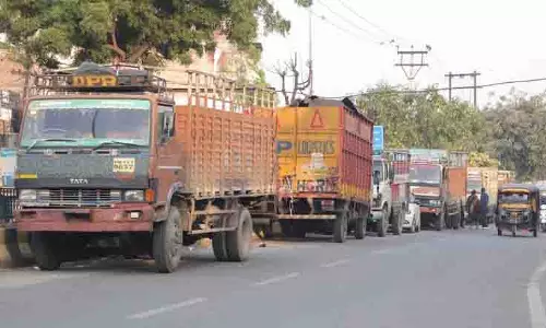 FCI, मार्कफेड गोदामों को शहर के मध्य से स्थानांतरित करने की मांग