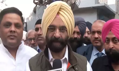 दिल्ली के मंत्री सिरसा ने केजरीवाल पर CAG रिपोर्ट छिपाने का आरोप लगाया
