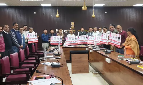 Hanumangarh: जिला कलेक्टर ने जिला सहकारी विकास समिति की बैठक में किया विमोचन