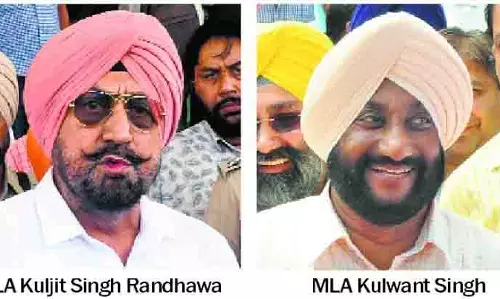 MLA ने विधानसभा में उठाया मोहाली का मुद्दा, सड़कें और बाजार रहे चर्चा का विषय MLA ने विधानसभा में उठाया मोहाली का मुद्दा, सड़कें और बाजार रहे चर्चा का विषय