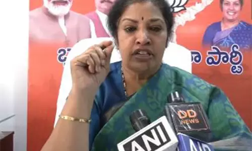 आंध्र प्रदेश BJP अध्यक्ष पुरंदेश्वरी ने MLC चुनावों में NDA उम्मीदवारों को समर्थन देने की अपील की आंध्र प्रदेश BJP अध्यक्ष पुरंदेश्वरी ने MLC चुनावों में NDA उम्मीदवारों को समर्थन देने की अपील की