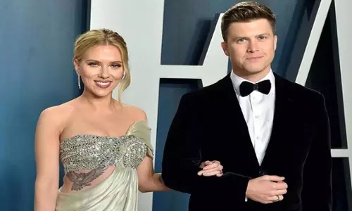 स्कारलेट जोहानसन की सगाई की अंगूठी की तलाश में कूड़ेदान में कूद गए थे Colin Jost