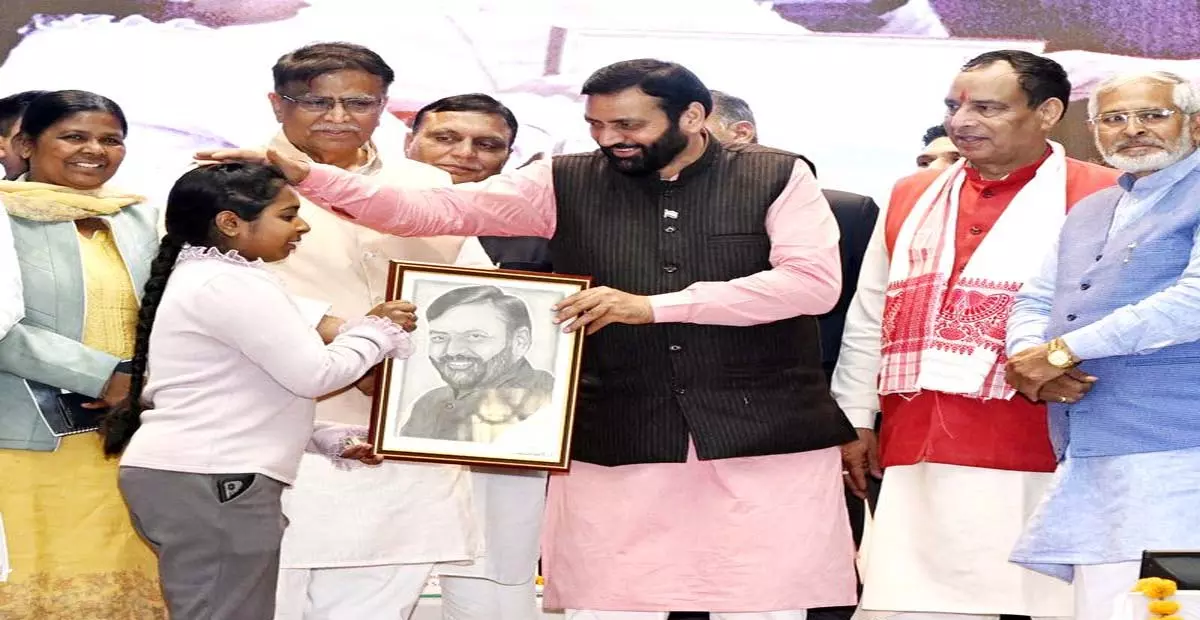 Haryana: मुख्यमंत्री ने किसानों से नवीन तकनीक अपनाने का आग्रह किया Haryana: मुख्यमंत्री ने किसानों से नवीन तकनीक अपनाने का आग्रह किया