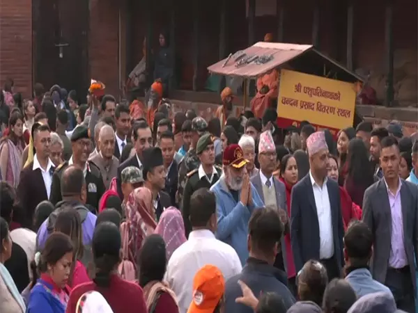 Kathmandu में पशुपतिनाथ मंदिर में छह पूर्व भारतीय सेना प्रमुखों ने की विशेष पूजा Kathmandu में पशुपतिनाथ मंदिर में छह पूर्व भारतीय सेना प्रमुखों ने की विशेष पूजा