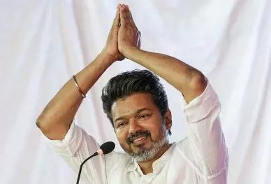 अभिनेता विजय ने डीएमके सरकार और केंद्र के खिलाफ ‘#गेटआउट अभियान’ शुरू किया अभिनेता विजय ने डीएमके सरकार और केंद्र के खिलाफ ‘#गेटआउट अभियान’ शुरू किया