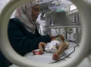 Gaza में शीत लहर के कारण शिशुओं की मृत्यु की संख्या बढ़कर छह हुई Gaza में शीत लहर के कारण शिशुओं की मृत्यु की संख्या बढ़कर छह हुई