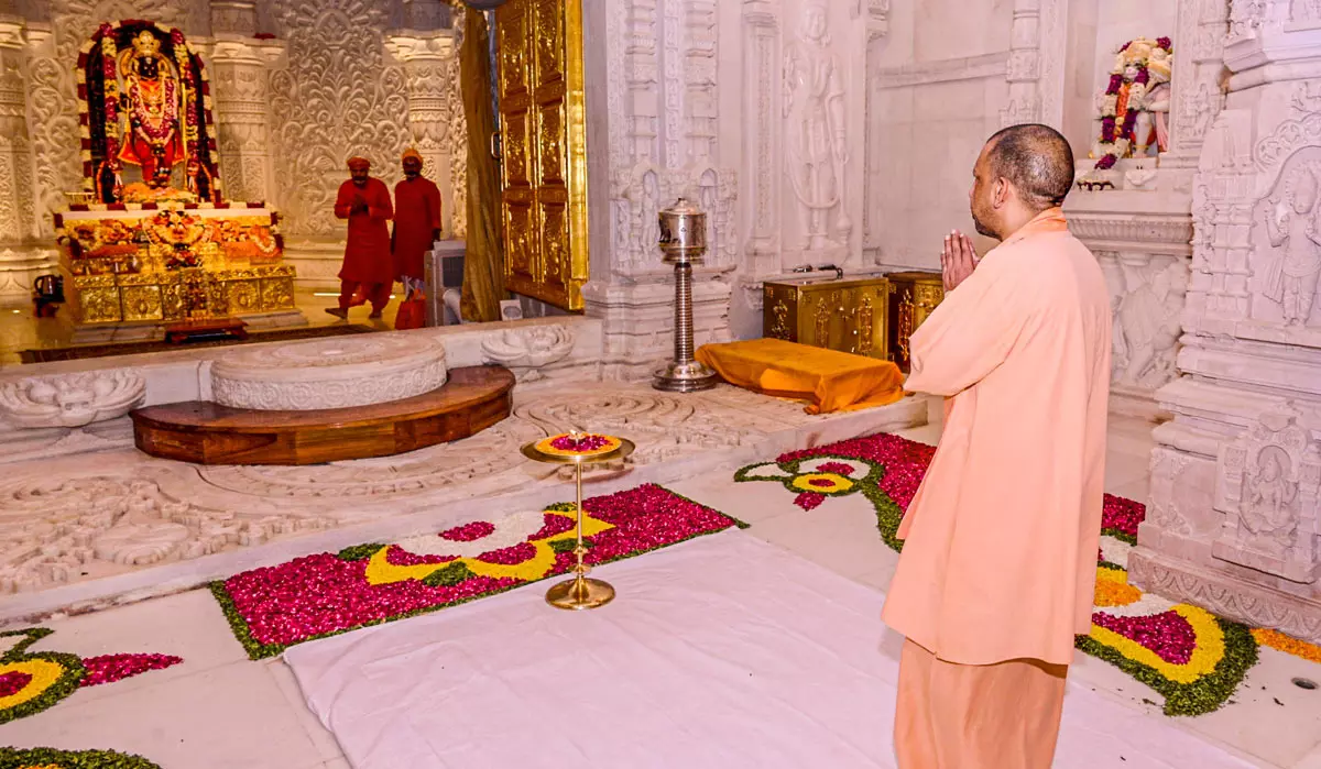 अयोध्या पहले से ही सबसे बड़ा वैश्विक धार्मिक स्थल है : CM Yogi अयोध्या पहले से ही सबसे बड़ा वैश्विक धार्मिक स्थल है : CM Yogi
