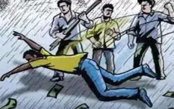 Hazaribagh: दो गुटों में हिंसक झड़प, पत्थरबाजी और वाहनों में आगजनी की Hazaribagh: दो गुटों में हिंसक झड़प, पत्थरबाजी और वाहनों में आगजनी की