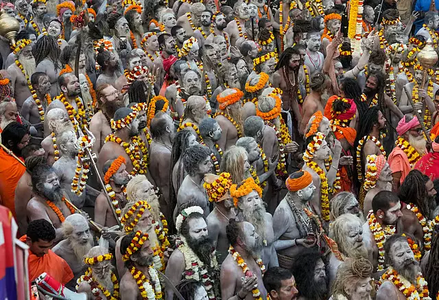 कुंभ मेला समापन दिवस: अब तक 81 लाख श्रद्धालुओं ने लगाई पवित्र डुबकी कुंभ मेला समापन दिवस: अब तक 81 लाख श्रद्धालुओं ने लगाई पवित्र डुबकी