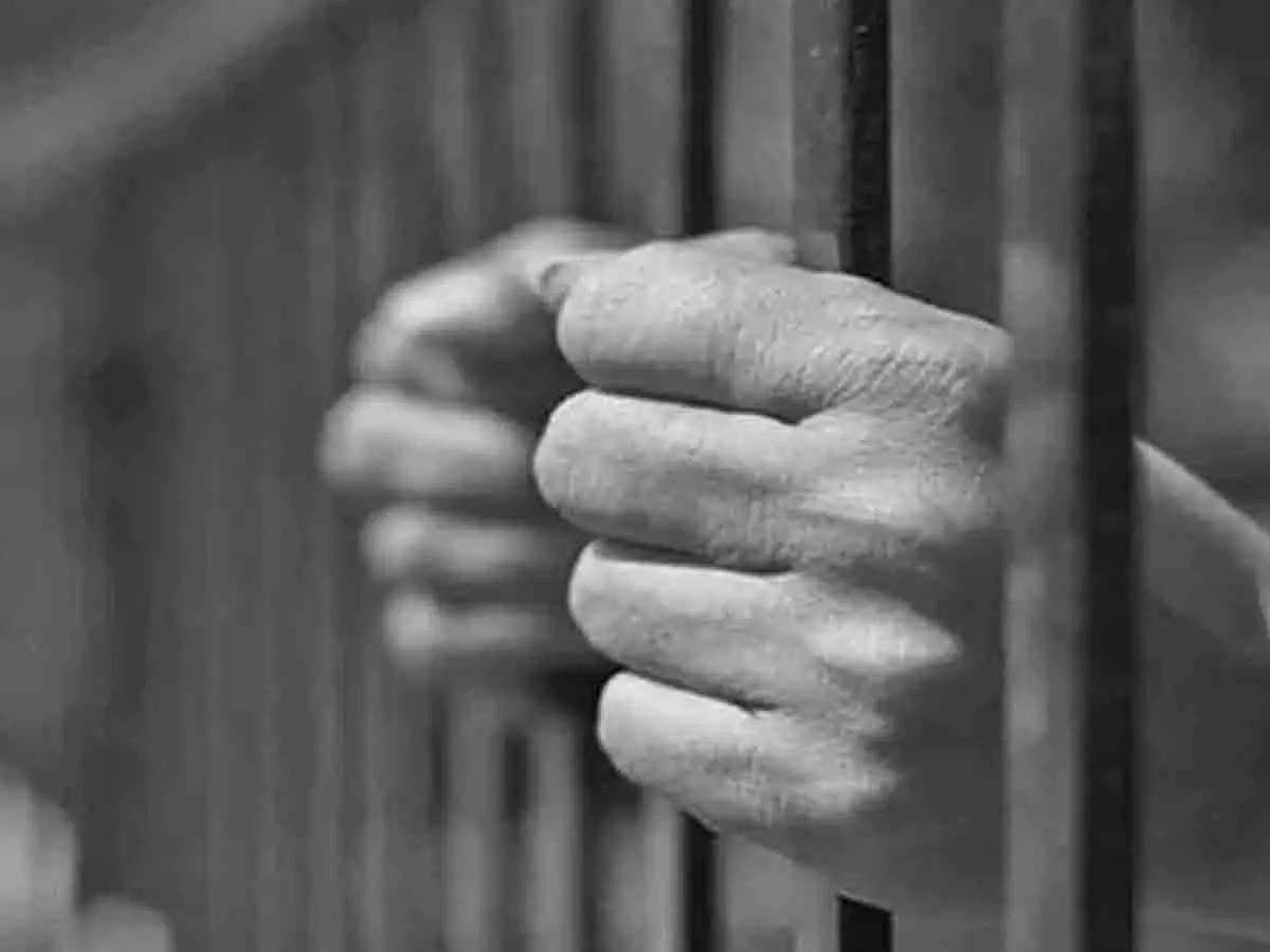 Hyderabad में नाबालिग लड़की से बलात्कार के मामले में व्यक्ति को 20 साल की सजा Hyderabad में नाबालिग लड़की से बलात्कार के मामले में व्यक्ति को 20 साल की सजा