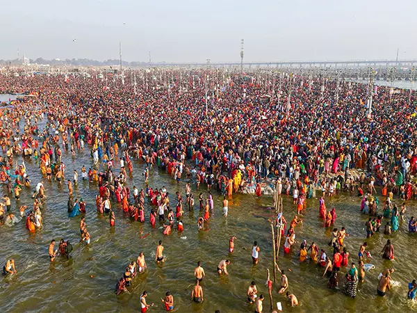 CM रेखा गुप्ता ने लोगों को महाशिवरात्रि की शुभकामनाएं दीं CM रेखा गुप्ता ने लोगों को महाशिवरात्रि की शुभकामनाएं दीं