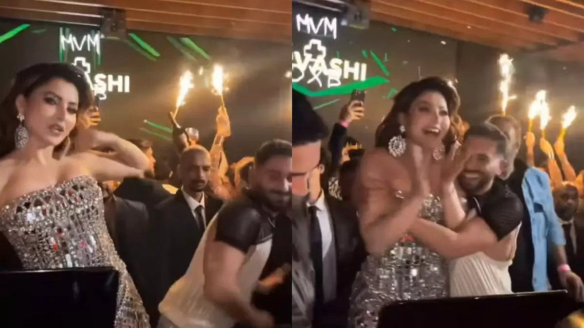 ओर्री के धक्के से गिरते-गिरते बची उर्वशी रौतेला, देखें VIDEO ओर्री के धक्के से गिरते-गिरते बची उर्वशी रौतेला, देखें VIDEO