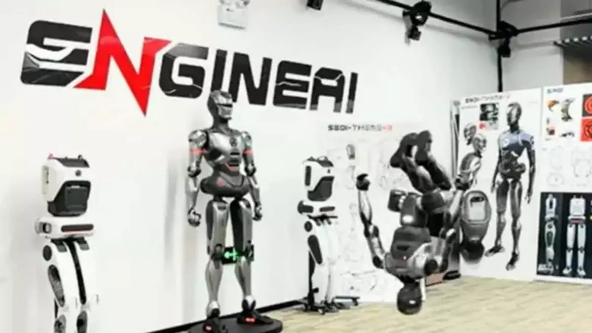 EngineAI रोबोटिक्स कंपनी ने रचा इतिहास, बनाया फ्रंट फ्लिप करने वाला रोबोट EngineAI रोबोटिक्स कंपनी ने रचा इतिहास, बनाया फ्रंट फ्लिप करने वाला रोबोट
