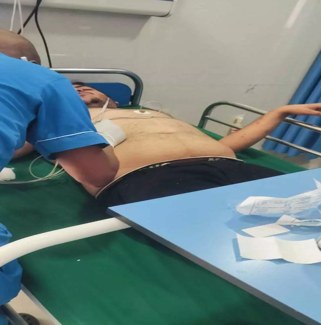 CG BREAKING: श्रद्धालुओं पर मधुमक्खियों ने किया हमला, 10 गंभीर CG BREAKING: श्रद्धालुओं पर मधुमक्खियों ने किया हमला, 10 गंभीर