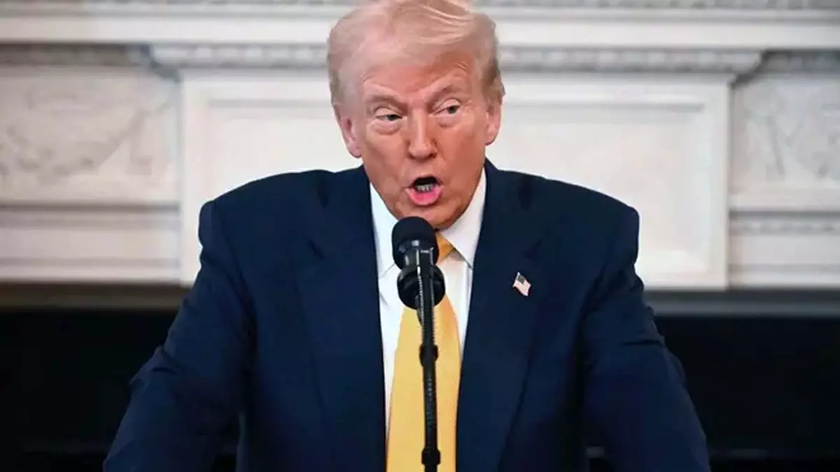 Trump ने कहा कि यूक्रेन को सुरक्षा गारंटी देने का काम यूरोप का है, अमेरिका का नहीं Trump ने कहा कि यूक्रेन को सुरक्षा गारंटी देने का काम यूरोप का है, अमेरिका का नहीं
