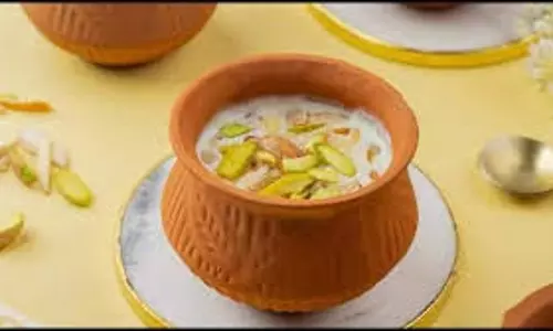 Mahashivratri 2025: पंचामृत से लेकर ठंडाई तक ऐसे बनाएं शिवजी का प्रसाद, नोट करें रेसिपी Mahashivratri 2025: पंचामृत से लेकर ठंडाई तक ऐसे बनाएं शिवजी का प्रसाद, नोट करें रेसिपी