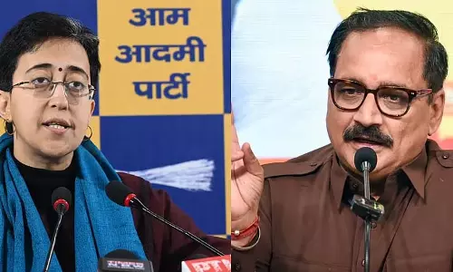 भाजपा ने आप पर ‘काले कारनामे’ का तंज कसा, आतिशी ने पुरानी नीति को ठहराया जिम्मेदार