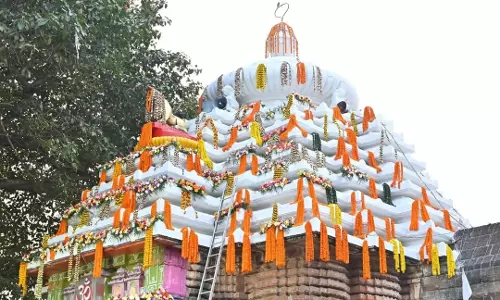 महा शिवरात्रि पर पूरे Odisha के मंदिरों में भक्तों की भीड़ उमड़ी